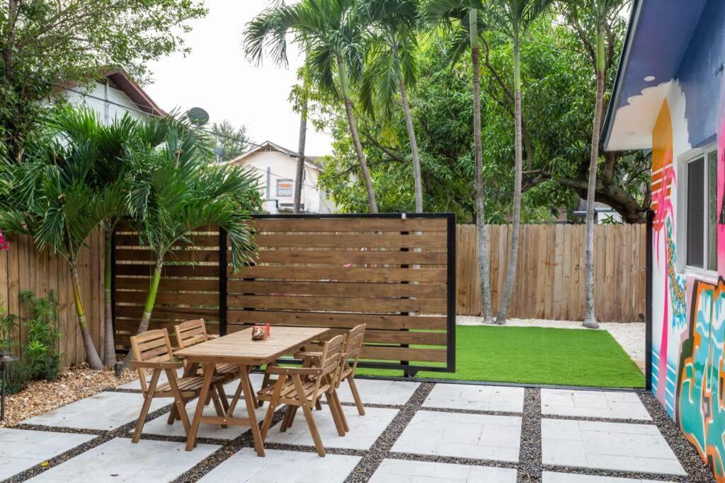 Casa Madeira @ The Heart Of Miami Design District Villa Exterior photo