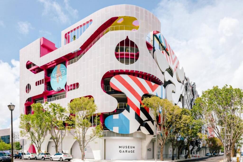 Casa Madeira @ The Heart Of Miami Design District Villa Exterior photo