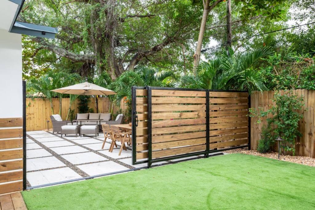 Casa Madeira @ The Heart Of Miami Design District Villa Exterior photo